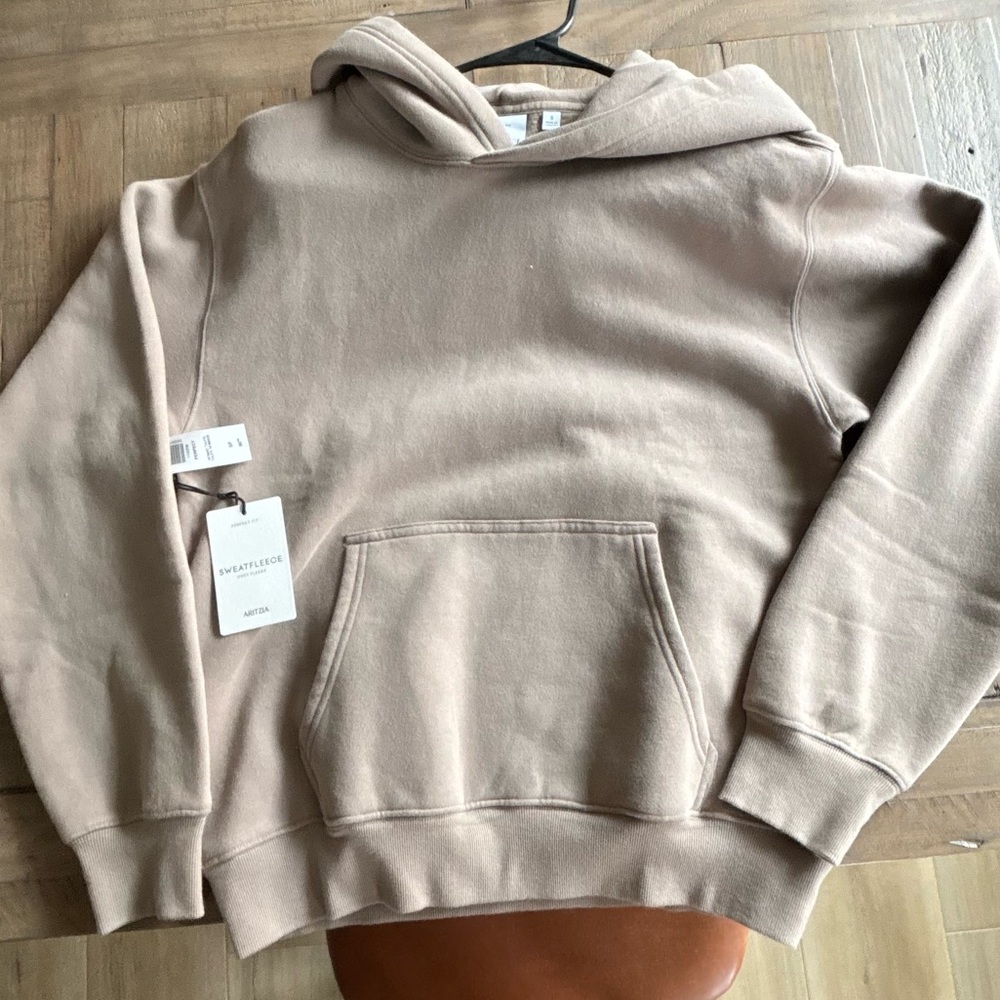 Aritzia cozy fleece hoodie